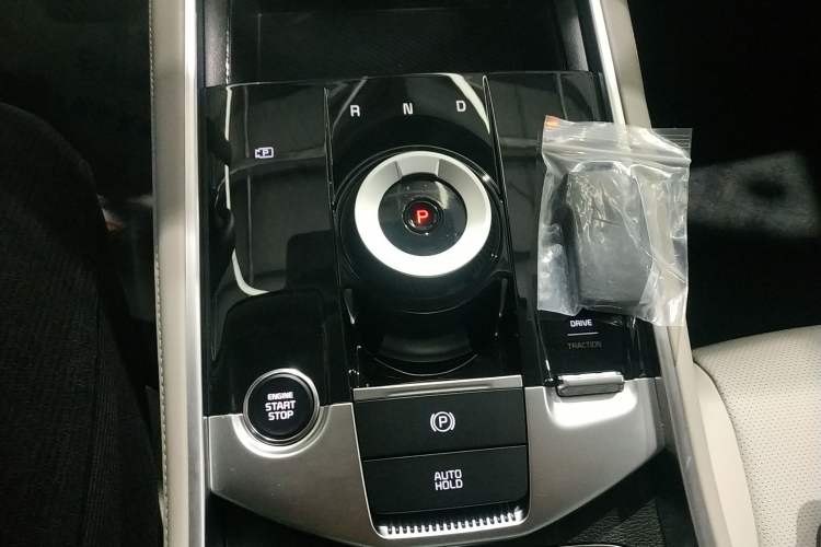 Used Kia Sportage (Chinese Domestic Model) 2025 1.5T Two-Wheel Drive Prestige Smart Enjoyment Version Gear Lever