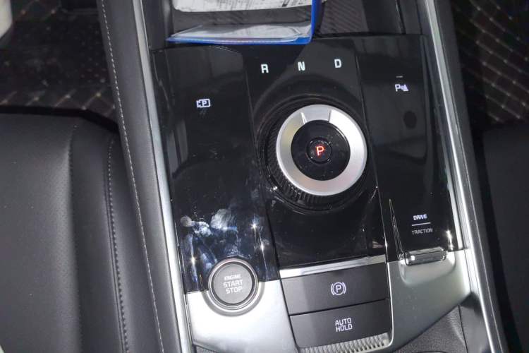 Used Kia Sportage (Chinese Domestic Model) 2025 2.0T Two-Wheel-Drive Prestige Edition Gear Lever
