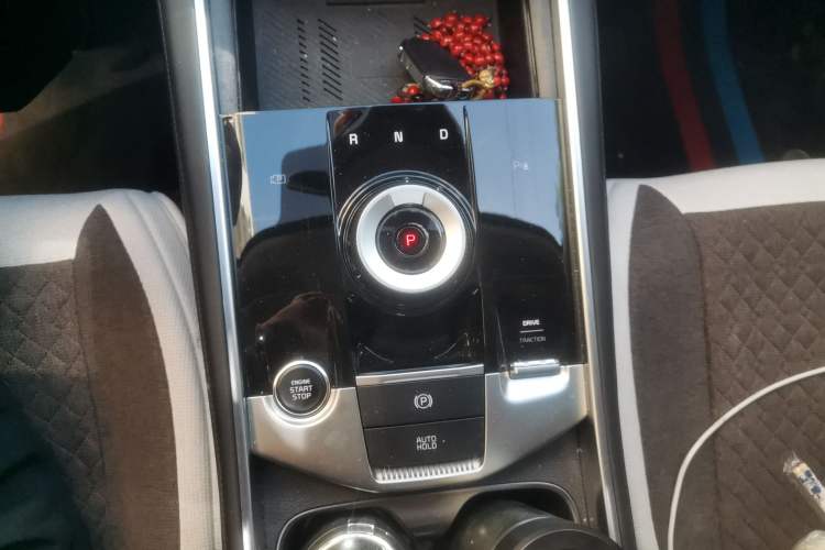 Used Kia Sportage (Chinese Domestic Model) 2025 2.0T Two-Wheel-Drive Prestige Edition Gear Lever