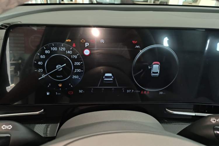 Used Kia Sportage (Chinese Domestic Model) 2025 1.5T Two-Wheel Drive Prestige Smart Enjoyment Version Instrument Cluster