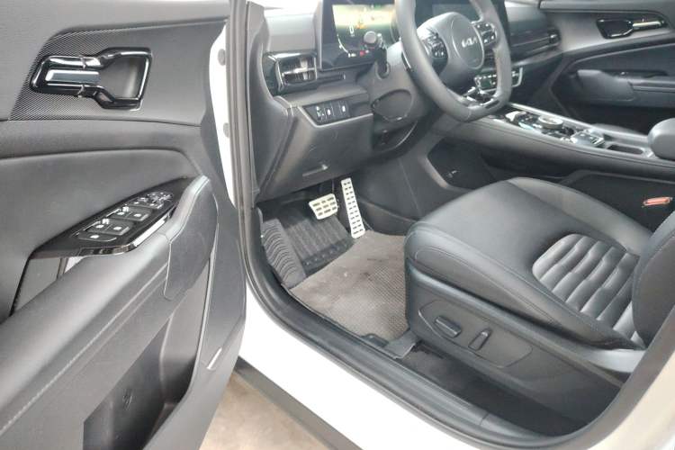 Used Kia Sportage (Chinese Domestic Model) 2025 2.0T Four-Wheel Drive Prestige Edition Interior 3