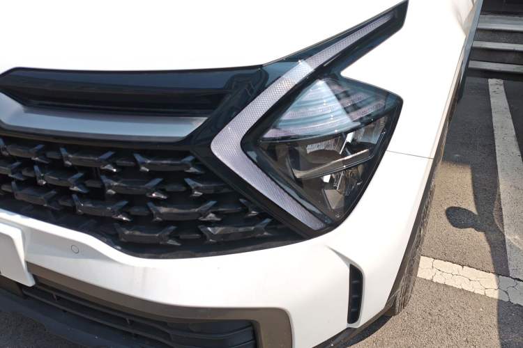 Used Kia Sportage (Chinese Domestic Model) 2025 1.5T Two-Wheel Drive Prestige Edition Left Front Headlight