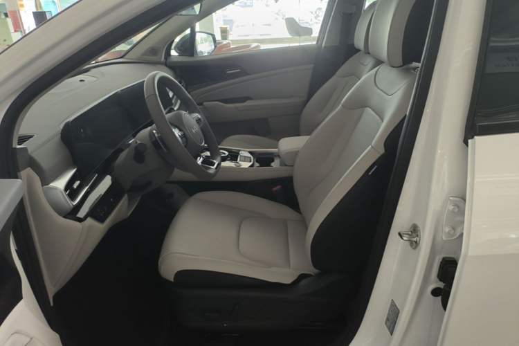 Used Kia Sportage (Chinese Domestic Model) 2025 1.5T Two-Wheel Drive Prestige Smart Enjoyment Version Left Front Seat