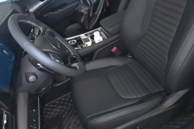 Used Kia Sportage (Chinese Domestic Model) 2025 2.0T Two-Wheel-Drive Prestige Edition Left Front Seat