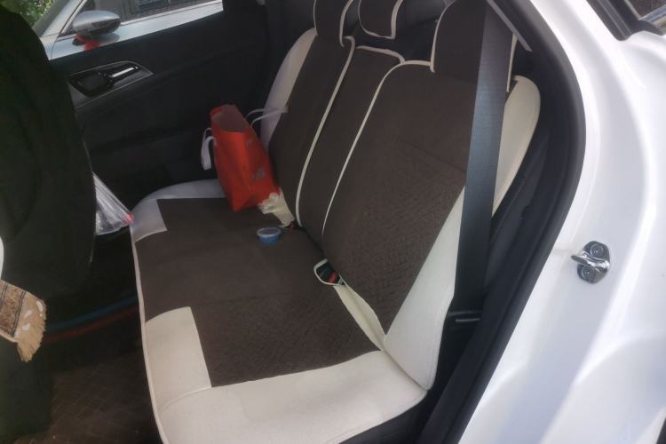 Used Kia Sportage (Chinese Domestic Model) 2025 2.0T Two-Wheel-Drive Prestige Edition Left Rear Seat