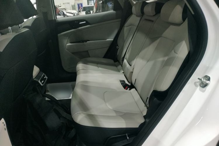 Used Kia Sportage (Chinese Domestic Model) 2025 1.5T Two-Wheel Drive Prestige Smart Enjoyment Version Left Rear Seat