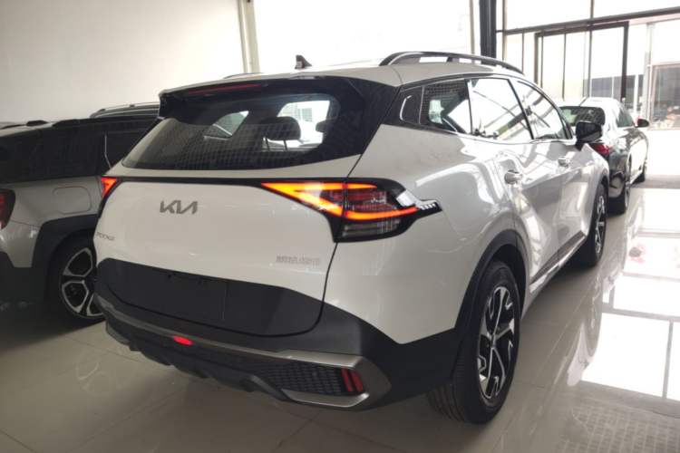 Used Kia Sportage (Chinese Domestic Model) 2025 1.5T Two-Wheel Drive Prestige Edition Rear Right 45 Deg