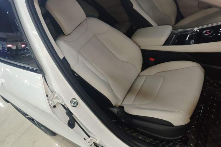 Used Kia Sportage (Chinese Domestic Model) 2025 1.5T Two-Wheel Drive Prestige Edition Right Front Seat