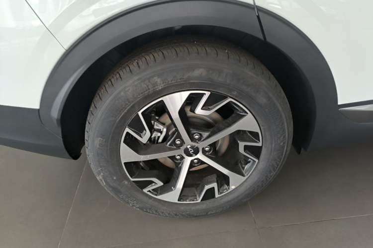 Used Kia Sportage (Chinese Domestic Model) 2025 1.5T Two-Wheel Drive Prestige Smart Enjoyment Version Right Rear Wheel Hub