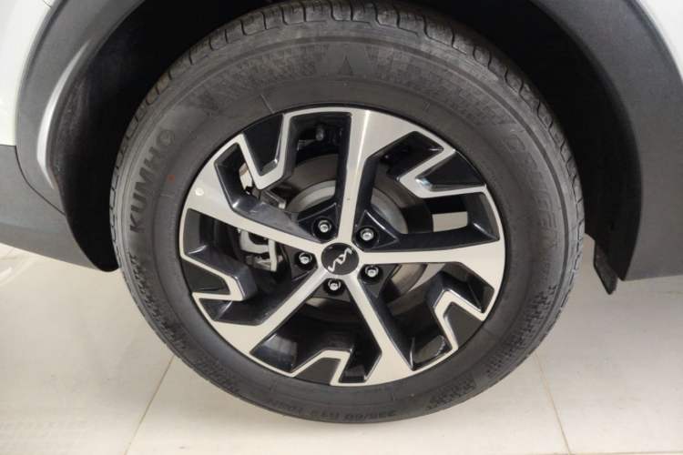 Used Kia Sportage (Chinese Domestic Model) 2025 1.5T Two-Wheel Drive Prestige Edition Right Rear Wheel Hub