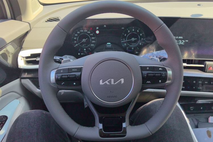 Used Kia Sportage (Chinese Domestic Model) 2025 1.5T Two-Wheel Drive Prestige Edition Steering Wheel