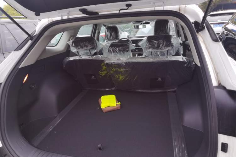 Used Kia Sportage (Chinese Domestic Model) 2025 1.5T Two-Wheel Drive Prestige Edition Trunk