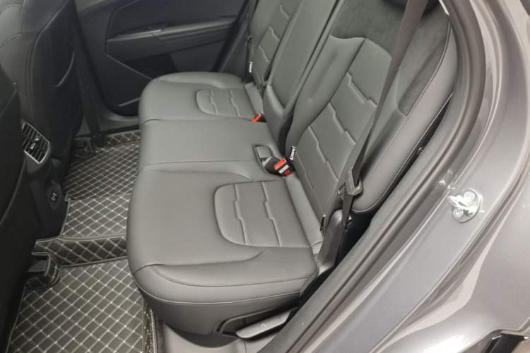 Used Kia Sportage (Chinese Domestic Model) 2026 Model 1.5T Two-Wheel Drive Prestige Edition Left Rear Seat