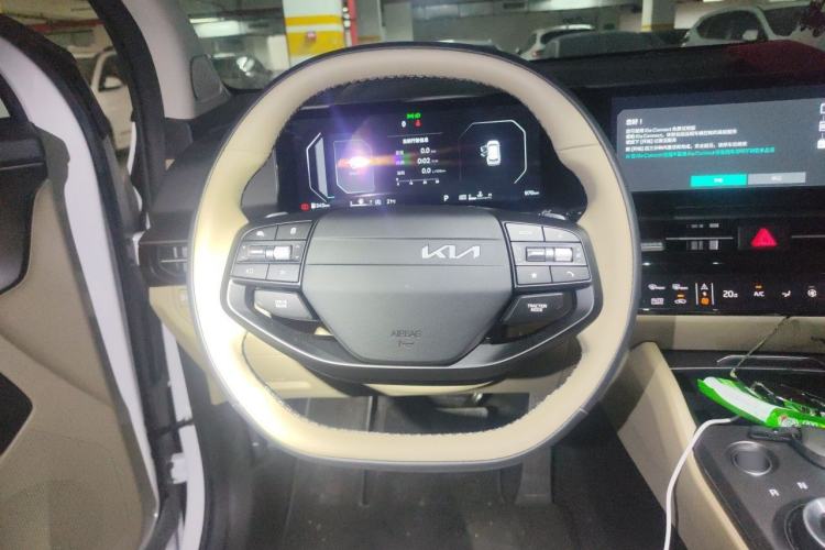 Used Kia Sportage (Chinese Domestic Model) 2026 Model 1.5T Two-Wheel Drive Luxury Edition Steering Wheel
