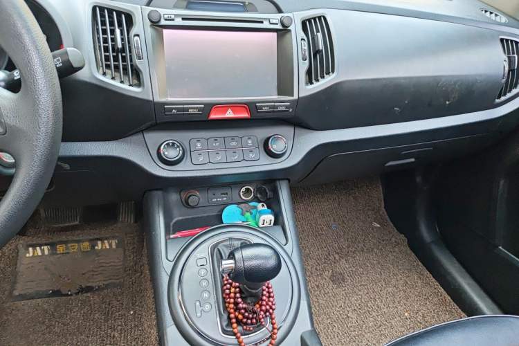 Used Kia Sportage R 2011 2.0L Automatic Two-Wheel Drive GL Audio And AC Panel