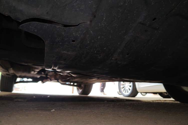 Used Kia Sportage R 2011 2.0L Automatic Two-Wheel Drive GLS Chassis Front Right