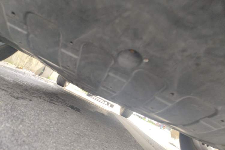 Used Kia Sportage R 2011 2.0L Automatic Two-Wheel Drive GLS Chassis Front