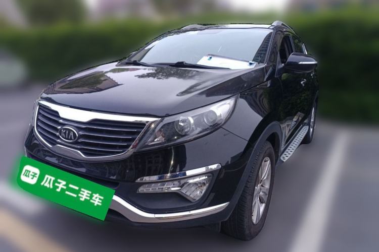 Used Kia Sportage R 2011 2.0L Manual Two-Wheel-Drive GLS Front Left 45 Deg