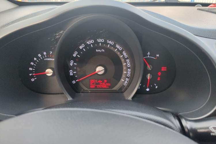Used Kia Sportage R 2011 2.0L Automatic Two-Wheel Drive GLS Instrument Cluster