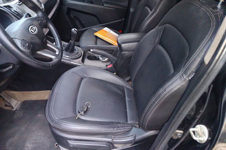 Used Kia Sportage R 2011 2.0L Manual Two-Wheel-Drive GLS Left Front Seat