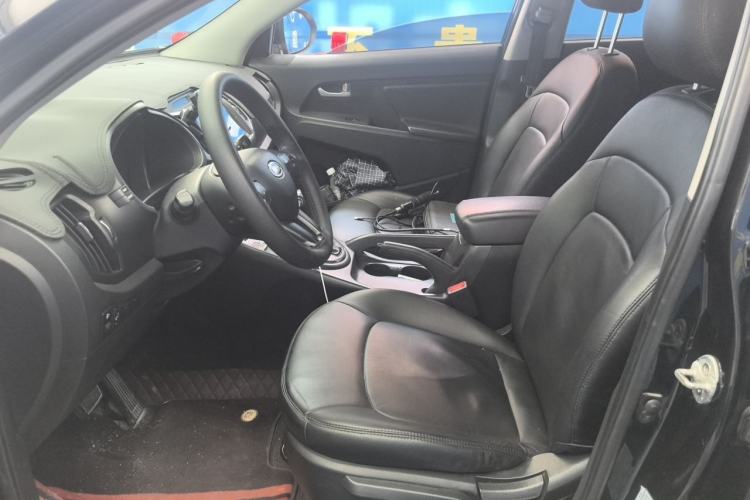 Used Kia Sportage R 2011 2.0L Automatic Two-Wheel Drive GL Left Front Seat