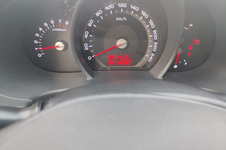 Used Kia Sportage R 2011 2.0L Automatic Two-Wheel Drive GLS Odometer Close Up