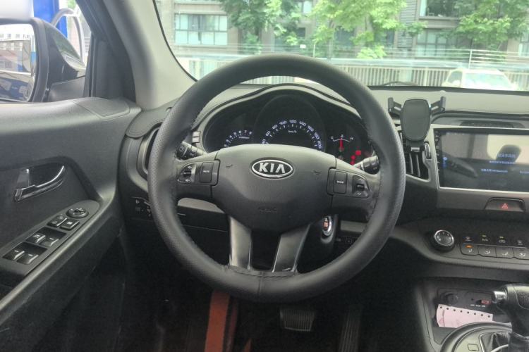 Used Kia Sportage R 2011 2.0L Automatic Two-Wheel Drive GL Steering Wheel