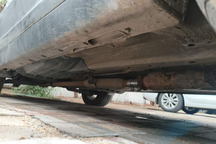 Used Kia Sportage R 2011 2.0L Automatic Two-Wheel Drive Premium Edition Chassis Front Right