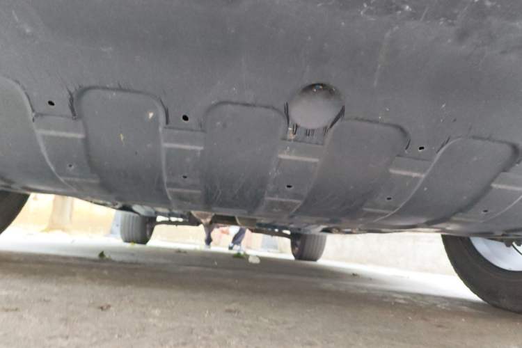Used Kia Sportage R 2011 2.0L Automatic Two-Wheel Drive Premium Edition Chassis Front