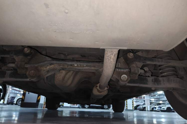 Used Kia Sportage R 2011 2.0L Automatic Two-Wheel Drive GLS Chassis Rear