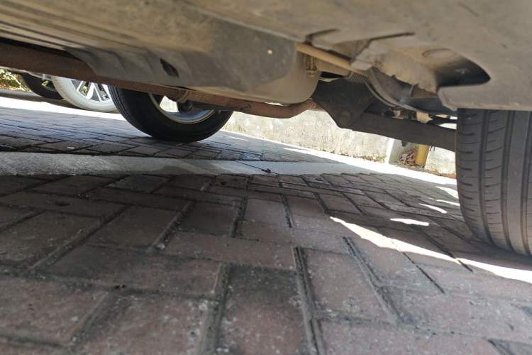 Used Kia Sportage R 2011 2.0L Automatic Two-Wheel Drive GLS Chassis Rear Left