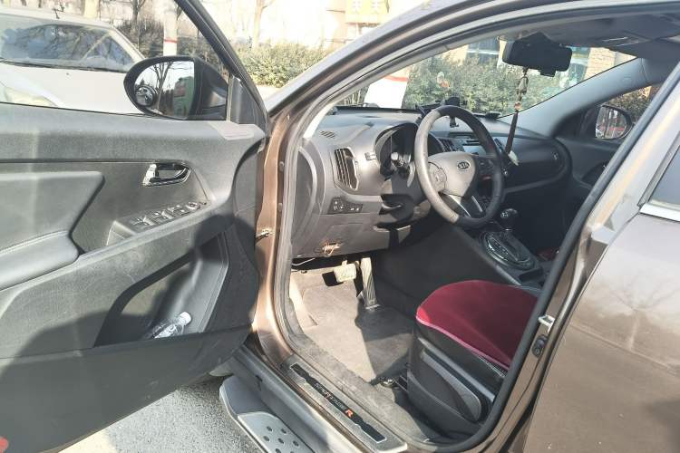 Used Kia Sportage R 2011 2.0L Automatic Two-Wheel Drive GLS Driver Seat