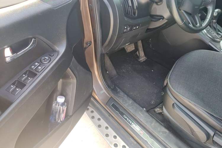 Used Kia Sportage R 2011 2.0L Automatic Two-Wheel Drive GLS Driver Seat
