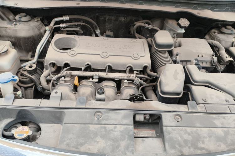 Used Kia Sportage R 2011 2.0L Automatic Two-Wheel Drive Premium Edition Engine Bay