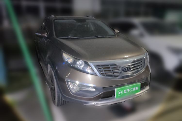 Used Kia Sportage R 2011 2.4L Automatic 4x4 Premium Edition Front Right 45 Deg
