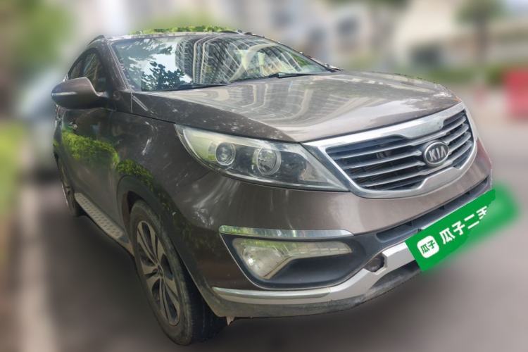Used Kia Sportage R 2011 2.4L Automatic 4x4 Premium Edition Front Right 45 Deg