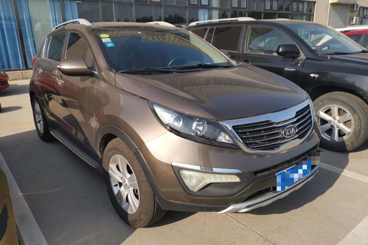 Used Kia Sportage R 2011 2.4L Automatic 4x4 GLS Front Right 45 Deg