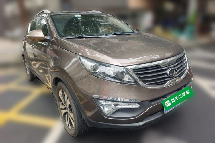 Used Kia Sportage R 2011 2.4L Automatic 4x4 Premium Edition Front Right 45 Deg