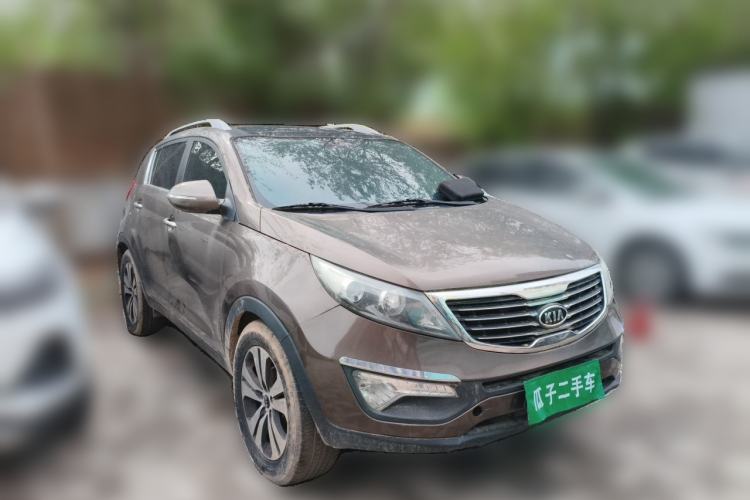 Used Kia Sportage R 2011 2.0L Automatic Two-Wheel Drive Premium Edition Front Right 45 Deg