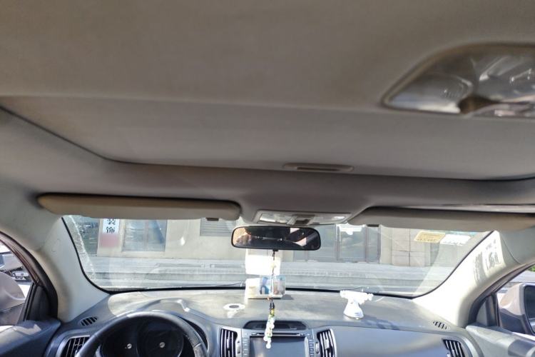 Used Kia Sportage R 2011 2.0L Automatic Two-Wheel Drive GLS Headliner