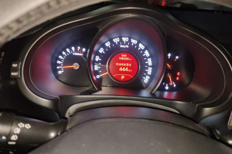Used Kia Sportage R 2011 2.4L Automatic 4x4 Premium Edition Instrument Cluster