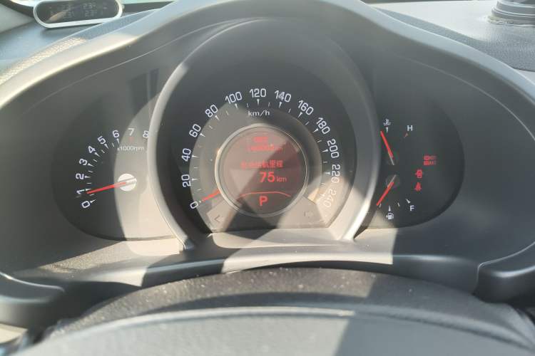 Used Kia Sportage R 2011 2.0L Automatic Two-Wheel Drive GLS Instrument Cluster