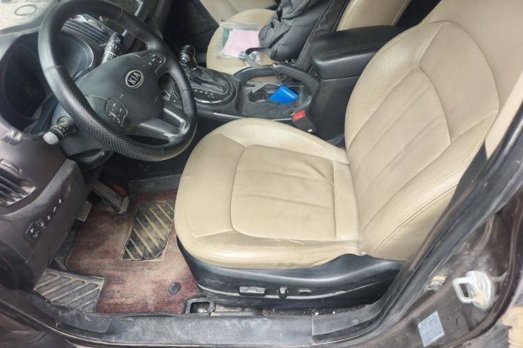 Used Kia Sportage R 2011 2.4L Automatic 4x4 Premium Edition Left Front Seat