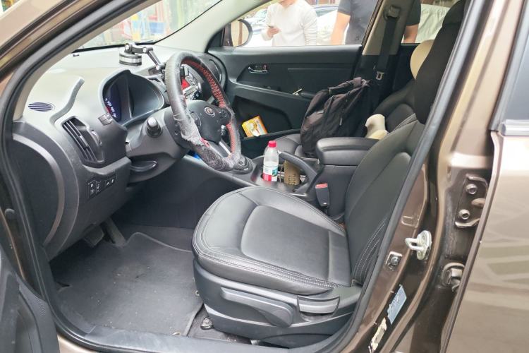 Used Kia Sportage R 2011 2.0L Automatic Two-Wheel Drive Premium Edition Left Front Seat