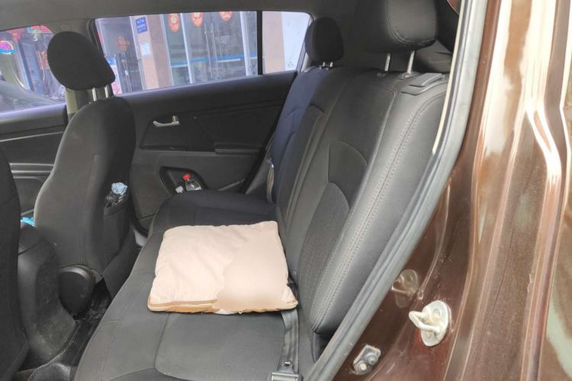 Used Kia Sportage R 2011 2.0L Automatic Two-Wheel Drive GL Left Rear Seat