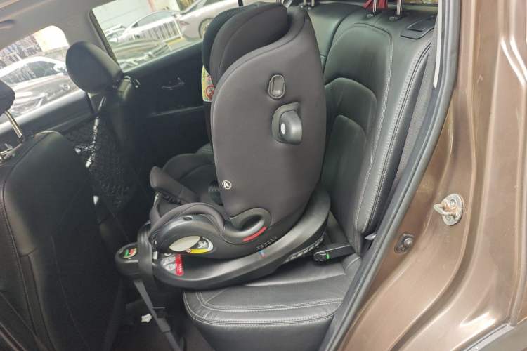 Used Kia Sportage R 2011 2.4L Automatic 4x4 Premium Edition Left Rear Seat