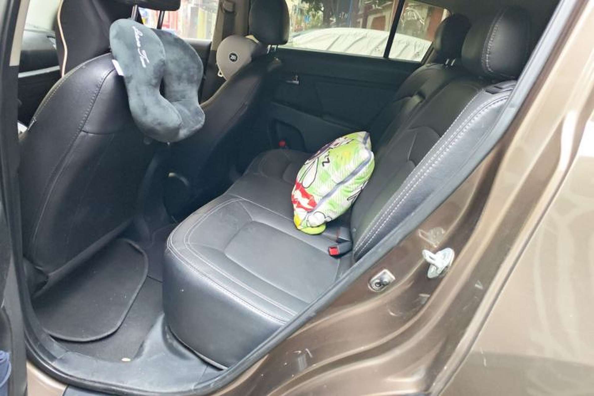 Used Kia Sportage R 2011 2.0L Automatic Two-Wheel Drive Premium Edition Left Rear Seat