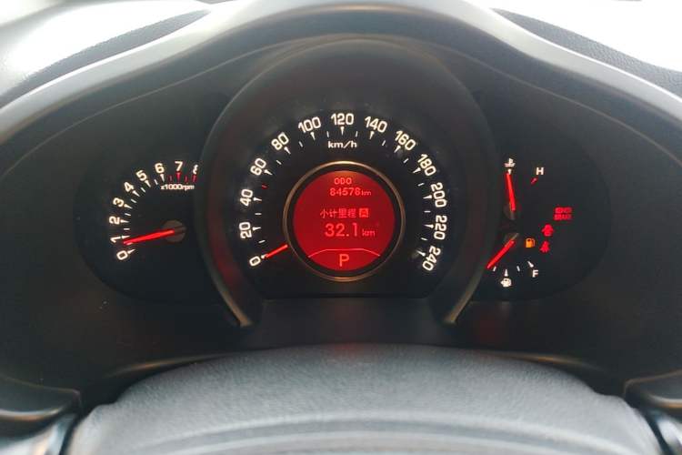 Used Kia Sportage R 2011 2.0L Automatic Two-Wheel Drive Premium Edition Odometer Close Up