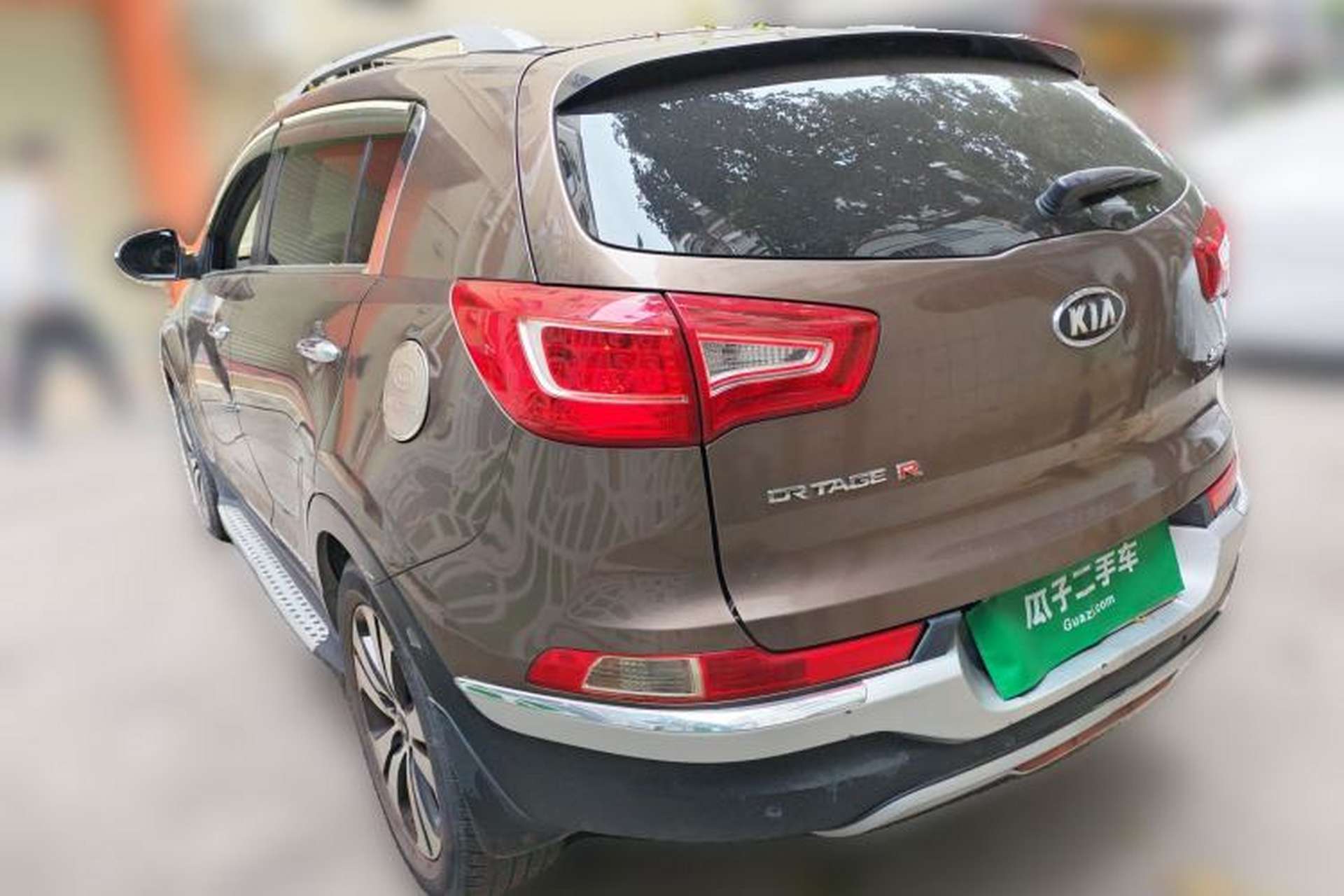 Used Kia Sportage R 2011 2.0L Automatic Two-Wheel Drive Premium Edition Rear Left 45 Deg