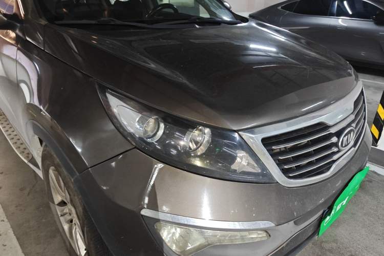 Used Kia Sportage R 2011 2.0L Automatic Two-Wheel Drive GLS Right Front Headlight